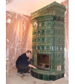 Монтаж изразцового камина с овальным эркером