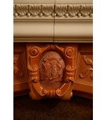 Изразцовый камин с панно «Диана-охотница»