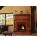 Изразцовый камин с чугунной топкой и рельефным панно