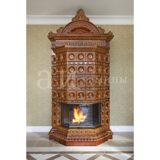 Изразцовый камин с эркером и короной.