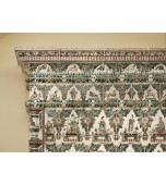 Печь с сюжетными многоцветными изразцами.