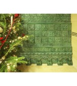 Печь с сюжетными изразцами.