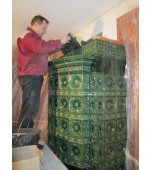 Монтаж изразцового камина с овальным эркером