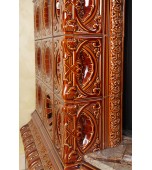 Изразцовый камин с эркером.