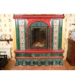 Изразцовый камин с вертикальной топкой.