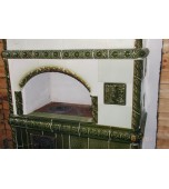 Изразцовая печь-камин.