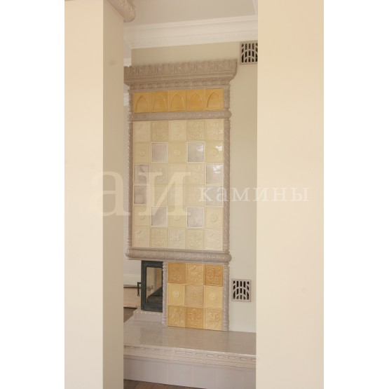 Изразцовый камин с «кракле».