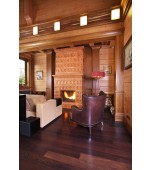 Изразцовый камин с топкой, открывающейся вертикально.