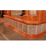 Изразцовый камин с римскими мотивами