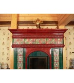 Изразцовый камин с вертикальной топкой.