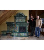 Изразцовый камин с поливами.