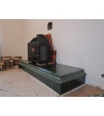 Монтаж изразцового камина с двусторонней топкой.